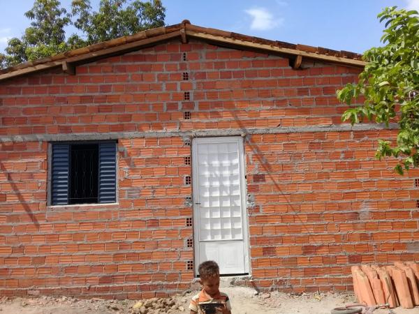Projeto Maria Passe na frente emite nota de agradecimento aos contribuintes da construção da casa da Maria de Jesus, (Duda)