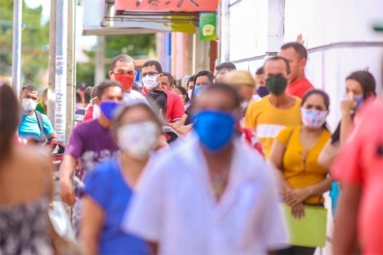 Uso de máscara volta a ser obrigatório em ambientes fechados no Piauí