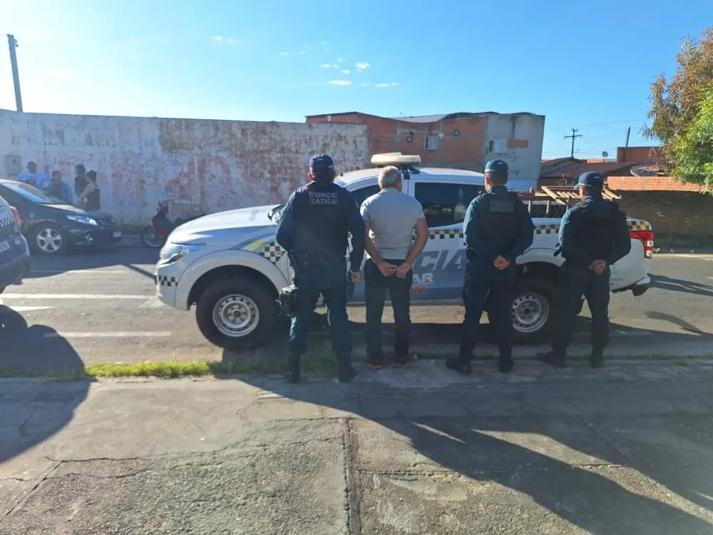 Operação do GAECO com apoio da Polícia Militar flagra rinha de galos e apreende 28 animais em Água Branca