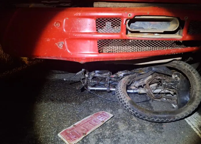 Grave acidente entre motocicleta e caminhão deixa homem morto na BR 316 em Monsenhor Gil