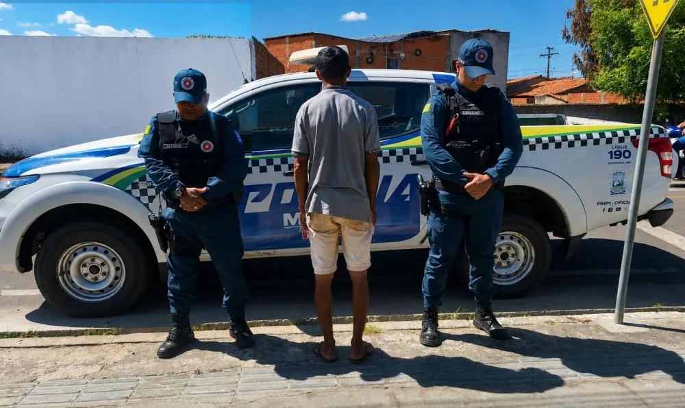 Homem é preso em flagrante por violência psicológica, ameaça e perseguição contra ex-companheira em Amarante