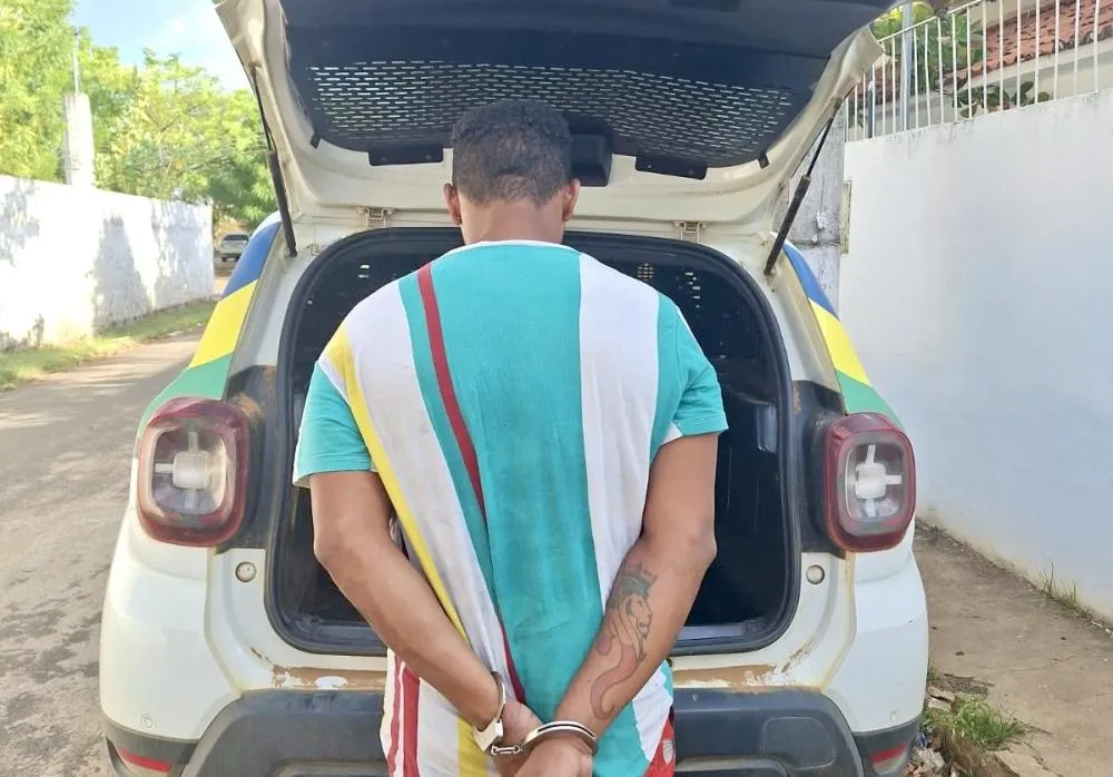 Polícia Militar prende homem suspeito de embriaguez ao volante e receptação em Angical do Piauí
